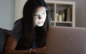 FASEB J：你属于夜猫子型人群还是云雀型人群？这或许取决于机体的肠道菌群！